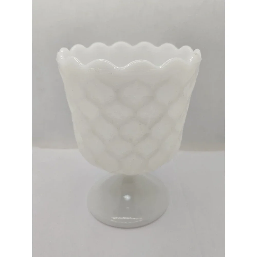 Vtg E O Brody Co Milk Glass Footed VASE #MJ-42 – Honeycomb Pattern, 6” H, USA